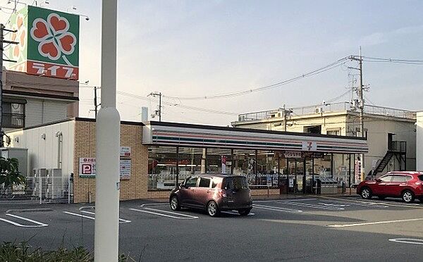 セブンイレブン大阪杭全5丁目店まで608m