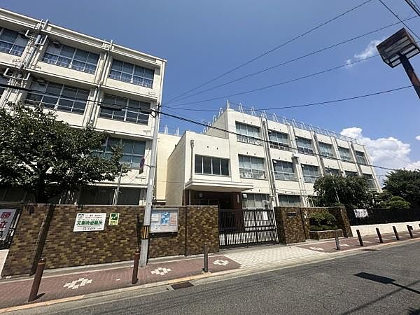 大阪市立東住吉中学校まで190m