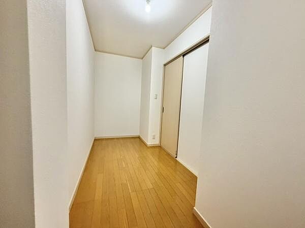 洋室を拡大表示