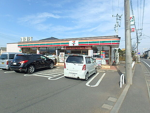 セブンイレブン坂戸毛呂山バイパス店まで710m