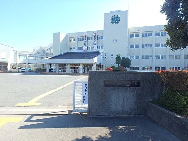 東松山市立北中学校まで1590m