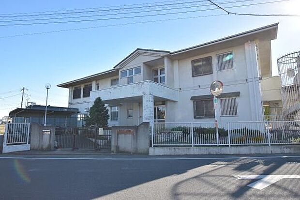 小室保育園まで530m