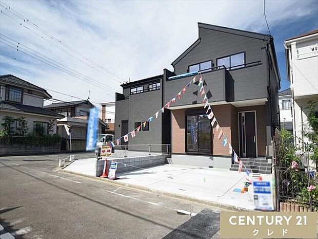 霞ヶ関南小学校まで徒歩7分でお子様の通学も安心!子育て家族にもピッタリな住環境です。