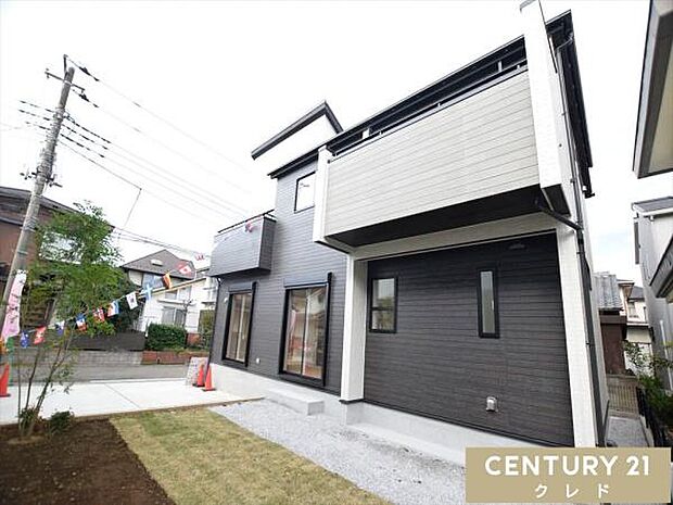 土間収納やWIC、サニタリー収納など収納豊富な4（5）LDK！家事効率の良い水回り集約設計！