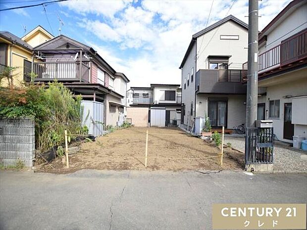 南道路に面した明るい3SLDK!これから造成工事をし、お家の基礎となる工事に移ります。