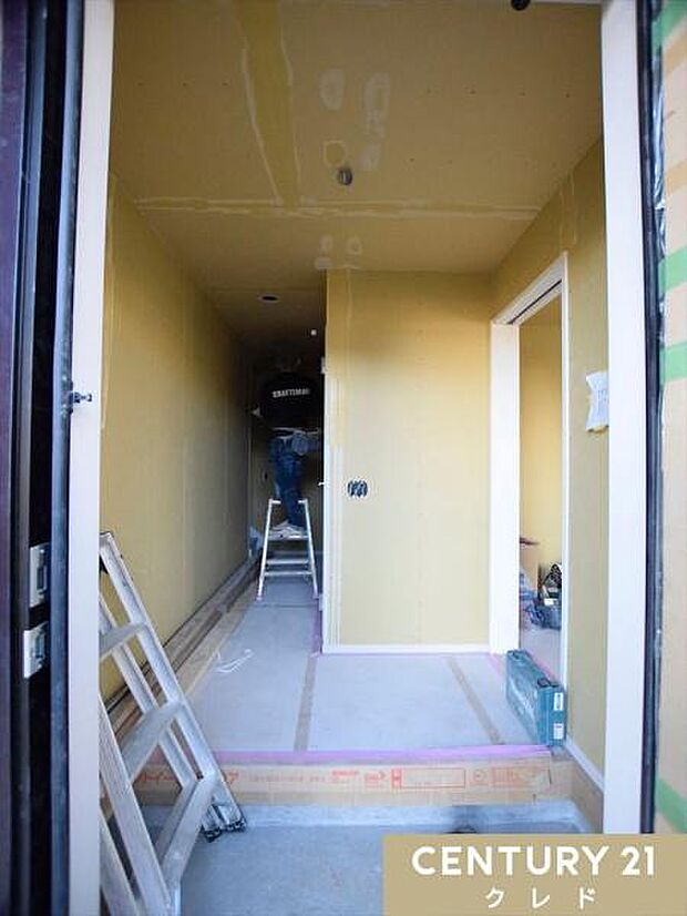 外観の工事が終わり、残すは駐車場などの外構・室内工事のみとなりました!完成までもう間もなくです!