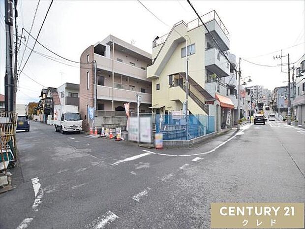 陽当りと開放感に恵まれた2階リビングが魅力の、南西向き3階建て4LDK!2026年1月完成予定です。