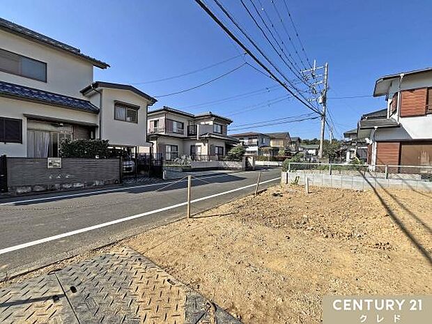 南向きで陽当り良好な4LDK。対面式キッチンを配したLDK20帖！開放的でくつろぎを感じる空間。