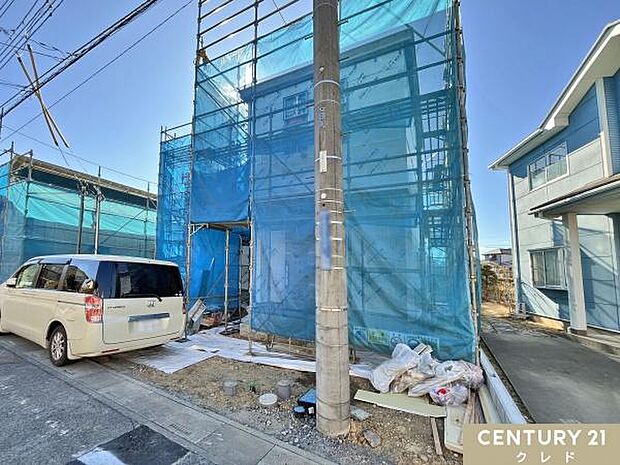 大容量のSICやパントリーなどの豊富な収納が嬉しい3LDK。建物の骨組みや内部仕様を作る工程では住空間を形作ります。部屋の大きさや位置などが快適な暮らしを実現します。