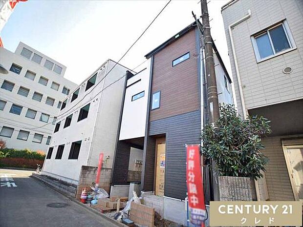 制震Damper標準搭載・耐震等級3取得の地震に強い家!南向き、4面採光で明るく開放的なLDK18.5帖が魅力的な3LDKの新邸!