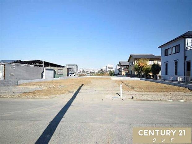 今成小学校徒歩9分、エコス徒歩7分！子育て家族にもオススメの住環境です。周辺環境も併せてご案内いたします！