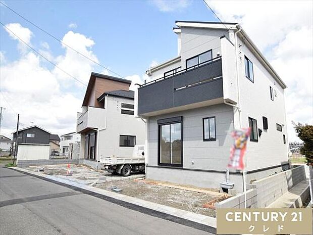 子育て世帯におすすめ！「今成小学校」へ徒歩9分で毎日の通学も安心です。JR川越線「西川越」駅徒歩18分、東武東上線「川越市」駅徒歩22分の2駅2路線利用可能でアクセス良好。