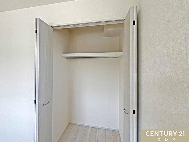 全居室収納付きで生活の変化に対応させてお部屋を使うことができます。動線を確保することで掃除もしやすく新居での理想のお部屋作りを楽しめます。