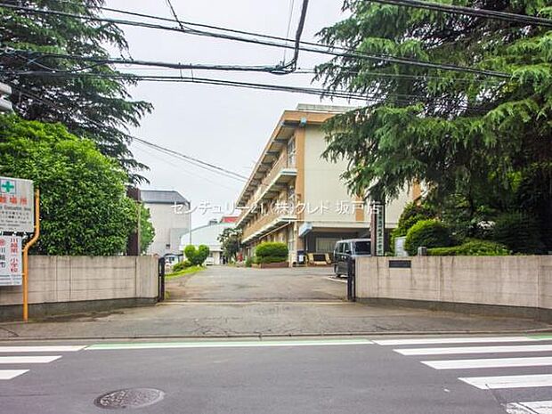 川越市立川越第一小学校まで1600m