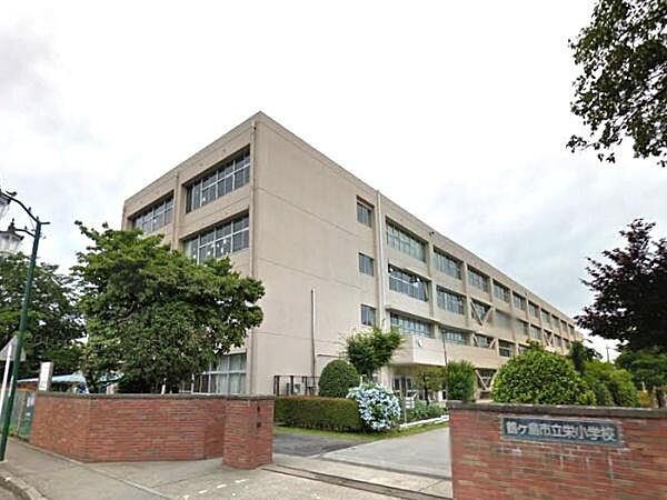 鶴ヶ島市立栄小学校まで860m
