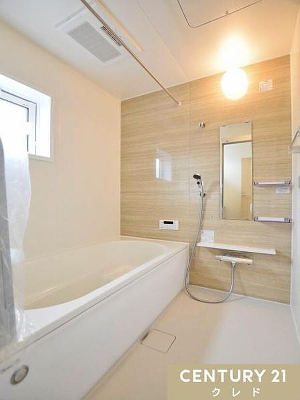 お子様と一緒でもゆとりの1坪タイプのバスルーム。1日の疲れを癒してくれるバスタイムを有意義に。大人の方もゆったりと入浴できます。