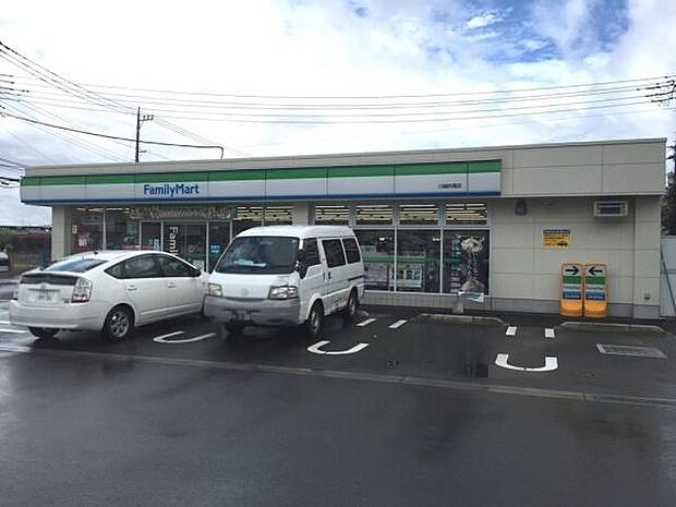 ファミリーマート 川越笠幡店まで590m