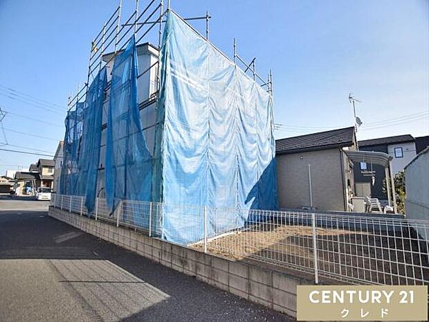 約50坪の敷地内にはお庭もございます。植物を育てたり、花を植えたり、日々の生活に彩りを与えてくれます。