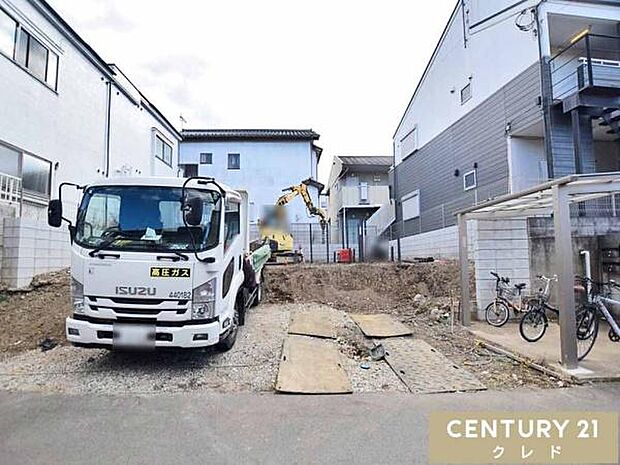 東武東上線「川越市」駅徒歩8分の好立地!周辺に商業施設が多数揃います。小中学校も徒歩圏内でお子様も安心。