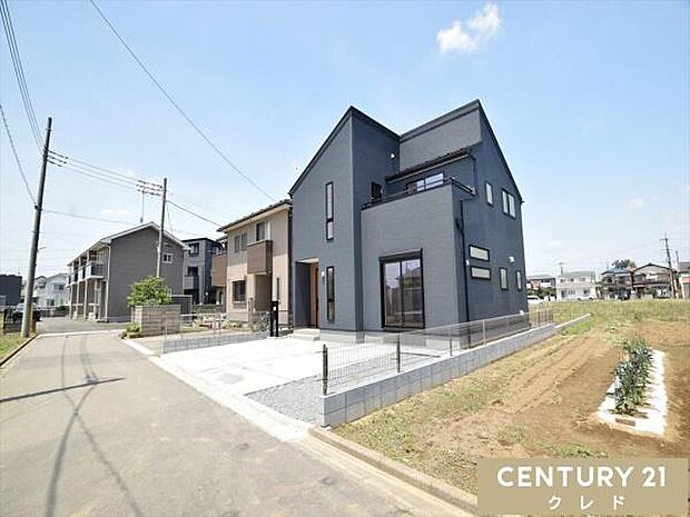 東武東上線「川越市」駅徒歩12分。教育機関や商業施設も近隣に充実。歴史ある川越の街並みを感じながら、安心して子育てができる魅力的な環境です。