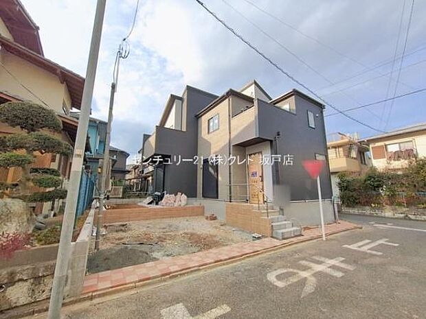 東武東上線「霞ヶ関」駅、JR川越線「的場」駅の2駅2路線利用可能!お子様の通学も安心な霞ヶ関北小学校まで徒歩7分!