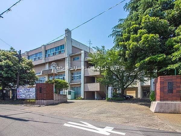 川越市立名細中学校まで2145m