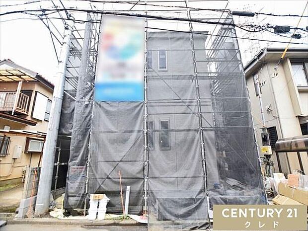 2026年5月下旬完成予定の3LDK、外観が完成に近づいています。室内も丁寧に施工されています。