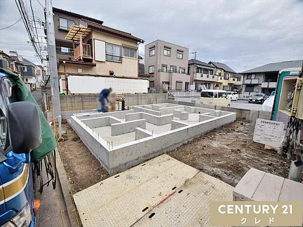 床全面と立ち上がりを鉄筋コンクリートで施工することで、安心して暮らせる地震に強い基礎を造ります。