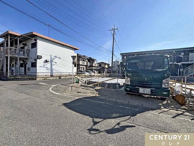 坂戸駅徒歩16分、北坂戸駅徒歩13分の2駅利用可能。長期優良住宅認定の4LDKが誕生します。