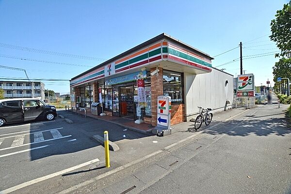 セブンイレブン毛呂山岩井店まで618m