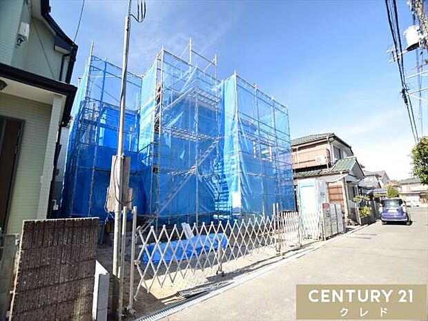 カースペース3台分確保！来客時はもちろん、将来お子様が免許取得時に便利ですね。