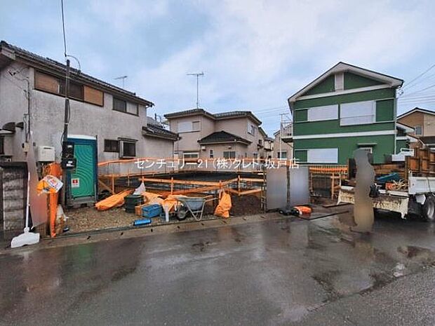 床全面と立ち上がりを鉄筋コンクリートで施工することで、安心して暮らせる地震に強い基礎を造ります。