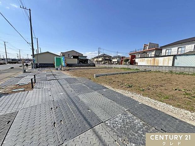 商業施設や教育機関も徒歩圏内に充実した住み良い環境。全3棟の新築分譲住宅が誕生します！