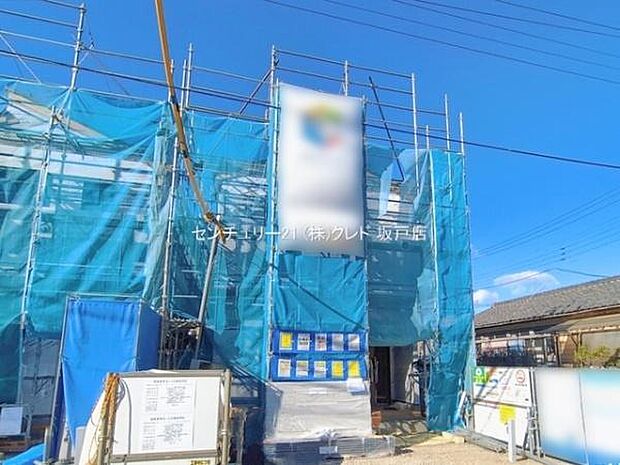 長期優良住宅認定の全2棟！駐車場は並列2台（車種による）ご夫婦でお車をお持ちの方も安心です。