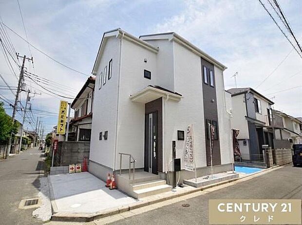 設計・建設住宅性能評価W取得の3LDK。駐車場は嬉しい2台分を確保。ご夫婦それぞれでお車を所有されているご家庭にも安心です。