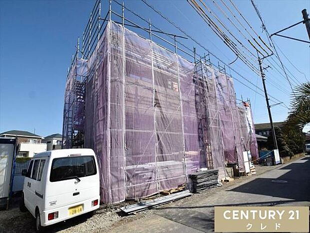 JR川越線「南古谷」駅徒歩7分。商業施設や教育機関も近隣に充実した子育て家族にもオススメの立地です