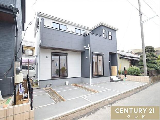 【2号棟】駐車場は並列2台分確保！通勤やお子様の送り迎えなど、ご夫婦でお車をお持ちの方も安心です。