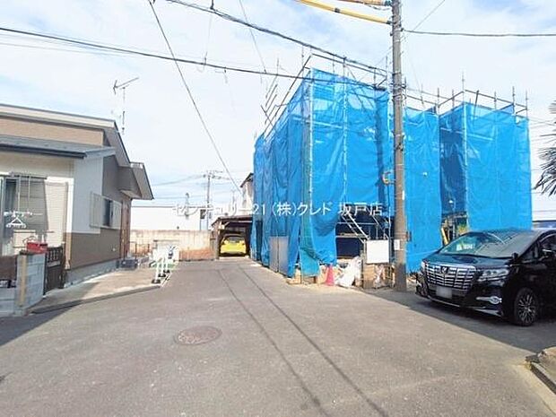 山田小・中学校まで徒歩10分で、お子様の通学も安心。保育園やスーパーも近く、子育て家族にもオススメの住環境です。