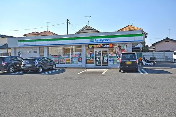ファミリーマート 東松山松山町店まで891m