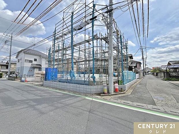 住宅性能評価W取得の4LDKに、建物の安全性と耐久性を確保するためのしっかりした基礎が完成しました。
