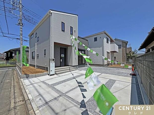 東武東上線「東松山」駅まで徒歩16分。敷地広々46坪！小・中学校徒歩7分の距離にあり、子育て家族におすすめ！