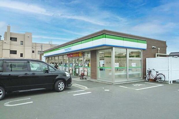 ファミリーマート川越砂新田四丁目店まで400m