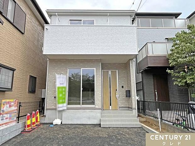 【ご内覧可能です】栄小学校徒歩7分、富士見中学校徒歩10分!お子様も安心の距離感。保育所や児童公園も徒歩圏内にあり、子育て環境良好です。