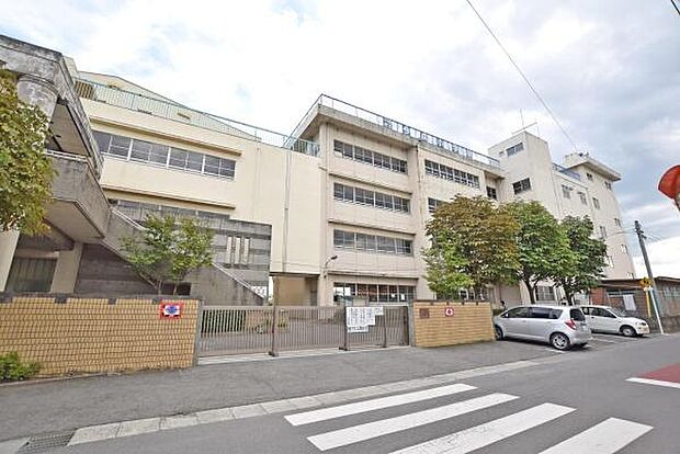 川越市立今成小学校まで1360m
