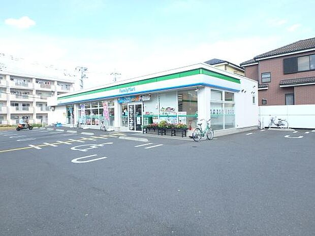 ファミリーマート 坂戸花影町店まで800m