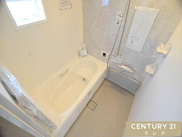 お子様と一緒でもゆとりの1坪タイプのバスルーム。1日の疲れを癒してくれるバスタイムを有意義に。大人の方もゆったりと入浴できます。