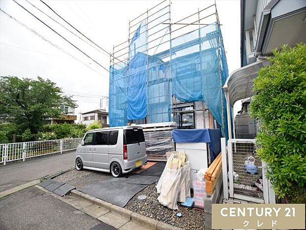 減税・控除などお財布に優しい税制優遇の「長期優良住宅」認定物件。近隣には教育機関や商業施設も充実しており、子育て家族にもオススメの住環境です。