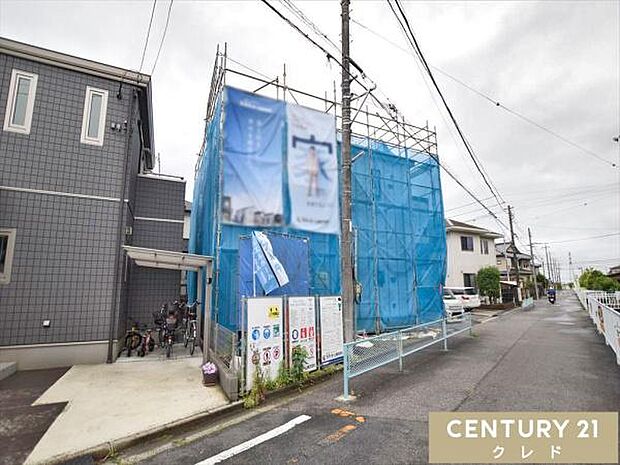 保育園・幼稚園、小学校が徒歩圏内に揃う、子育てファミリーに嬉しい住環境。近くには公園もあり、お子様が元気に遊べる安心のロケーションです。