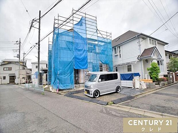 北側4.8×西側4mの開放感あふれる角地。2方向が道路に面した、採光・通風良好な立地です。完成をお楽しみに!