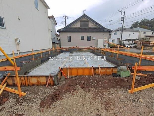 駐車場は全棟並列2台!来客時はもちろん、将来お子様が免許取得時に便利ですね。